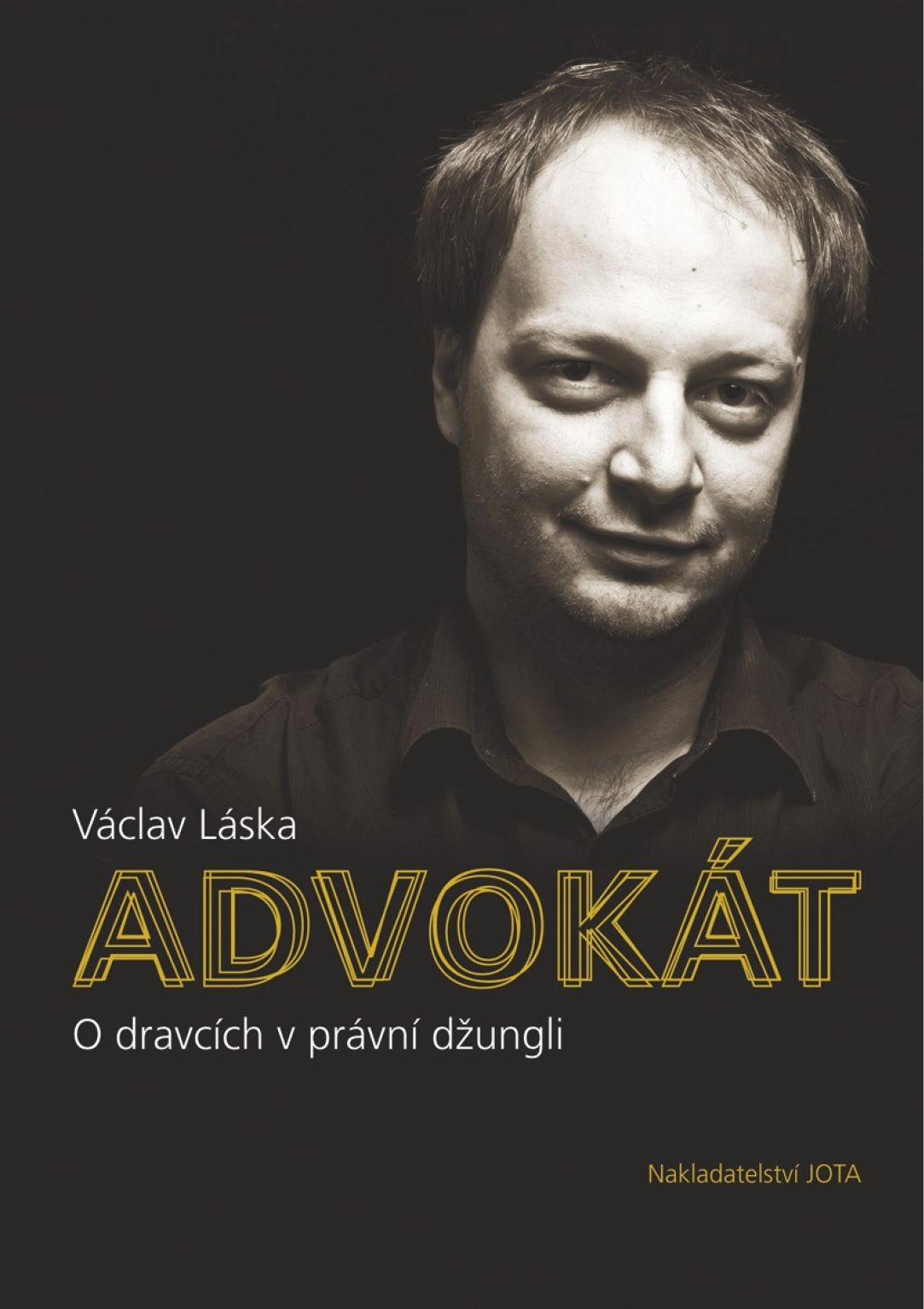 Advokát